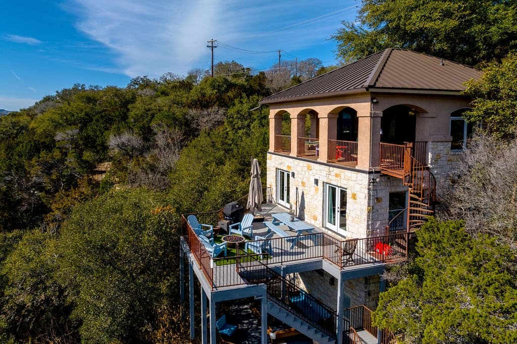 Stairway to Heaven House - Image 36