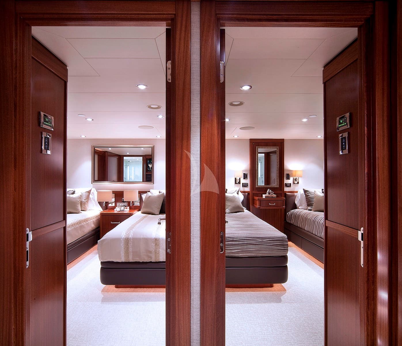 Pipe Dream Yacht - Image 17