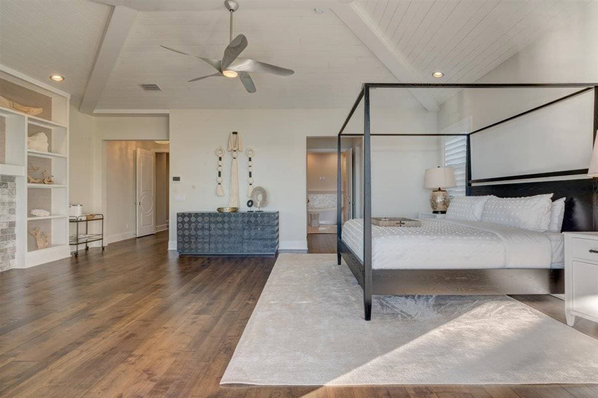 Bayside Paradise Mansion - Image 69