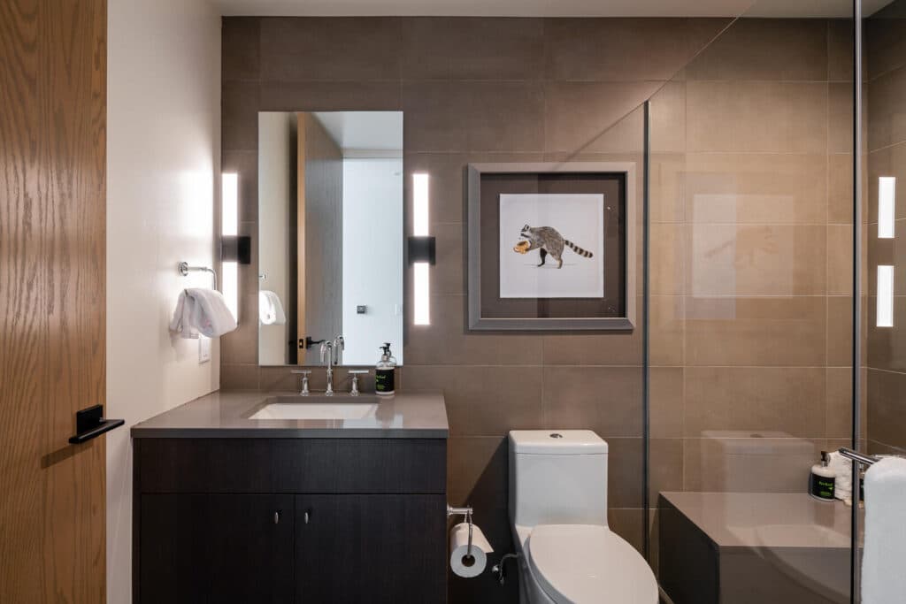 Lakelodge Home - Image 13