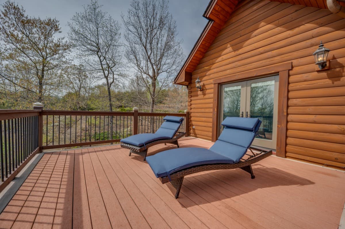 Chateau Laurel - Image 17