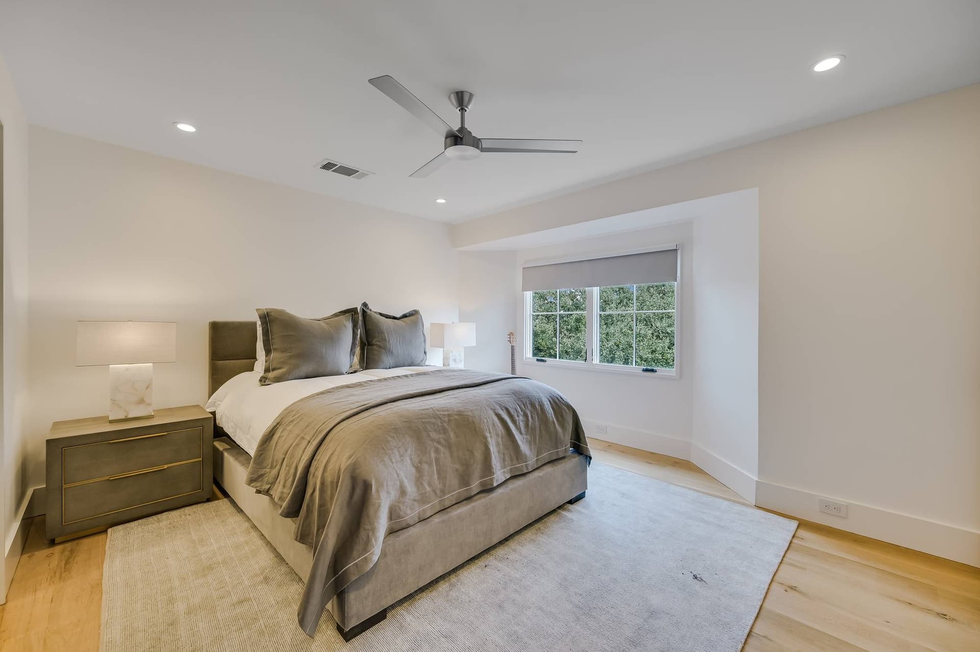 Austin Splendor - Image 37