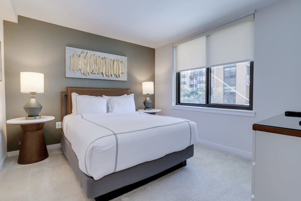 White Stone Residence - Image 10