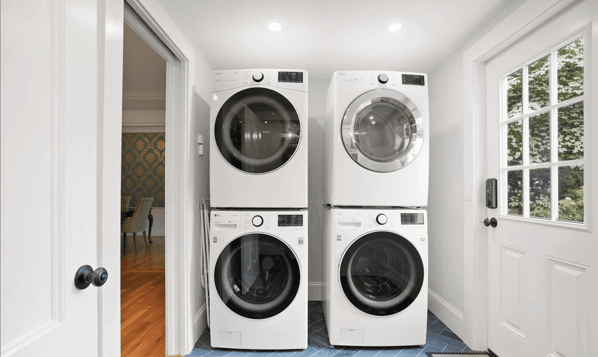 Center Of It All Estate - Image 21