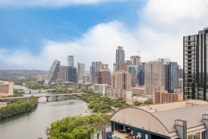 Carousel Residence - Image 11