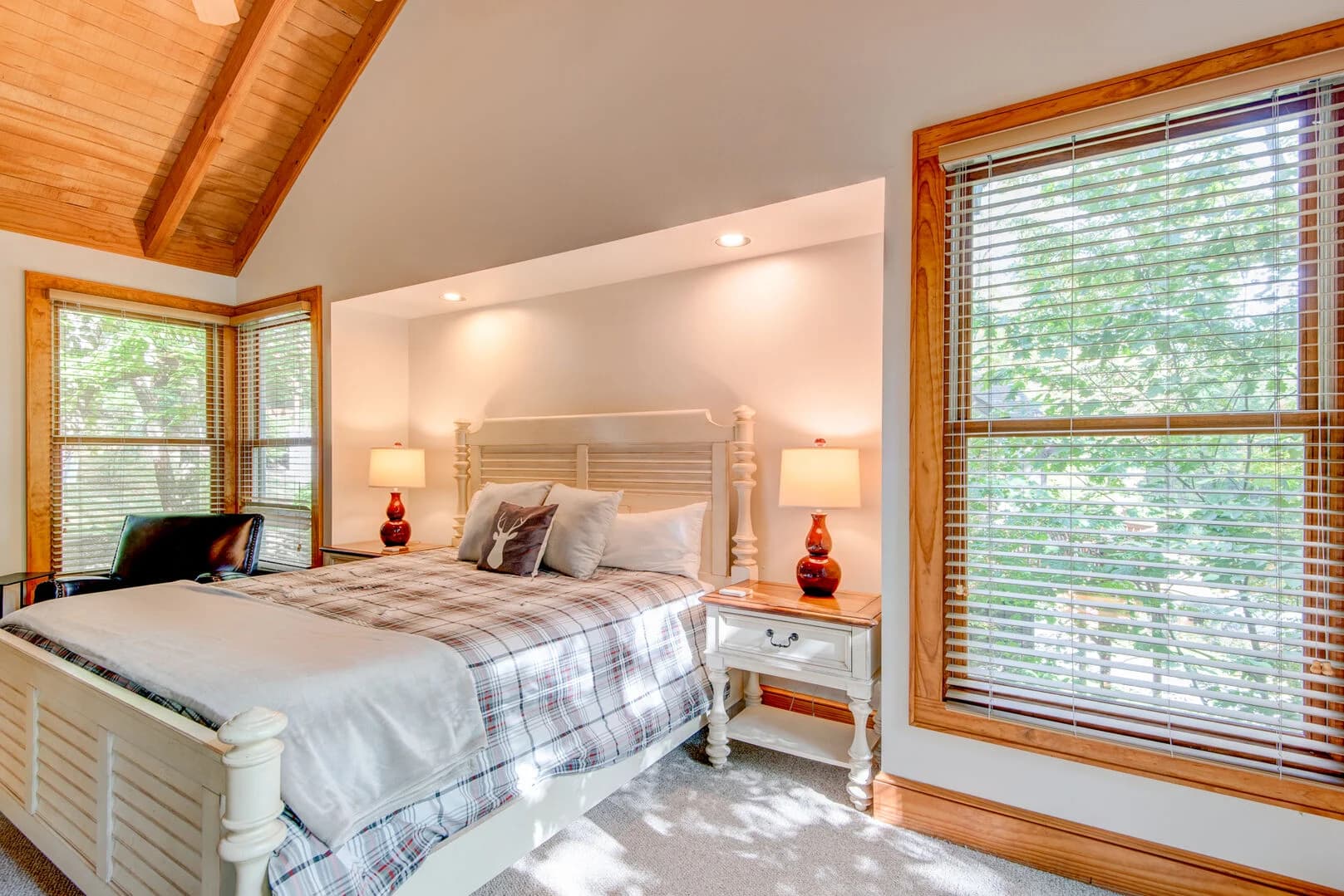 Tree House at Echota - Image 17