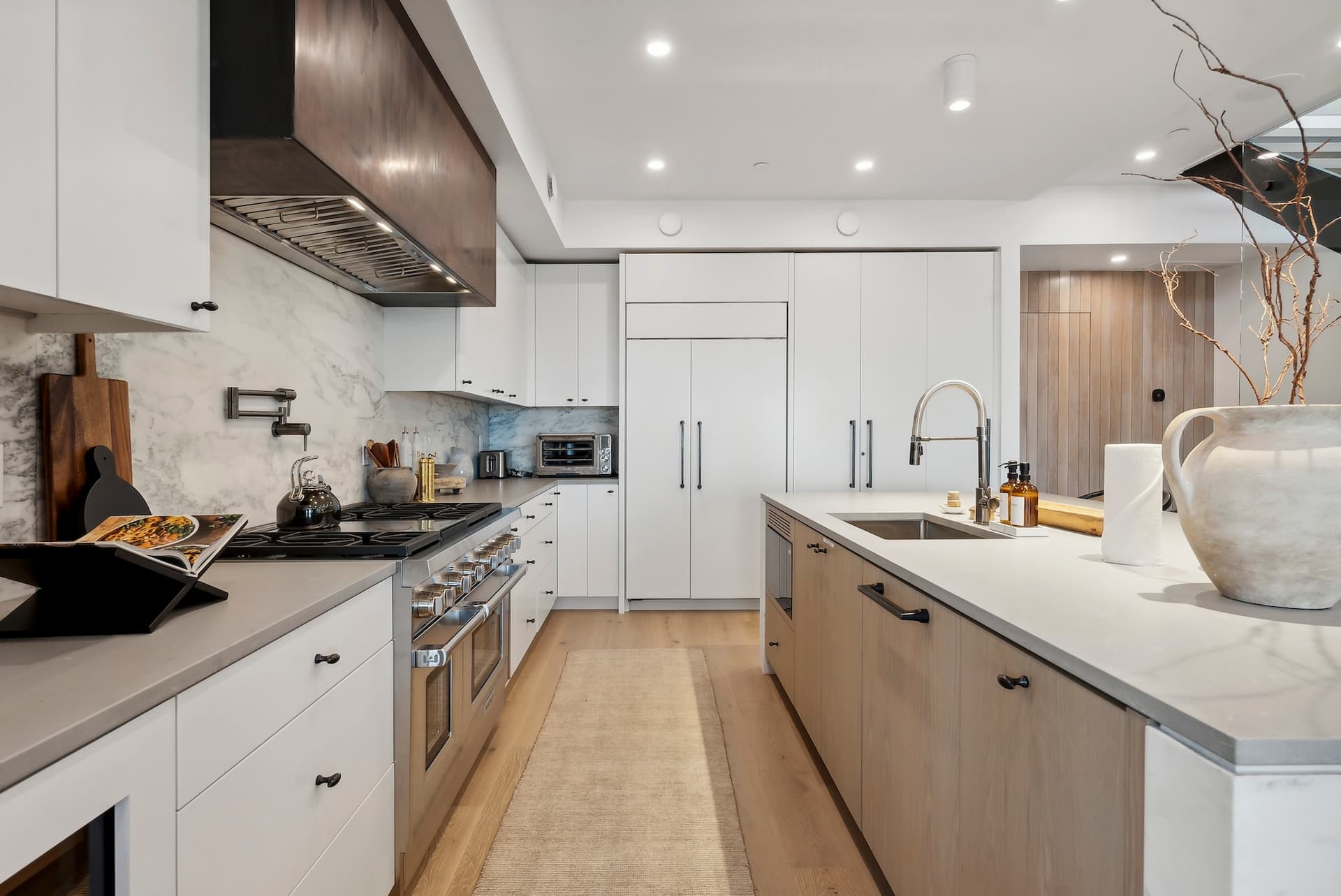 Slopeside Modern in Kings Crown - Image 8