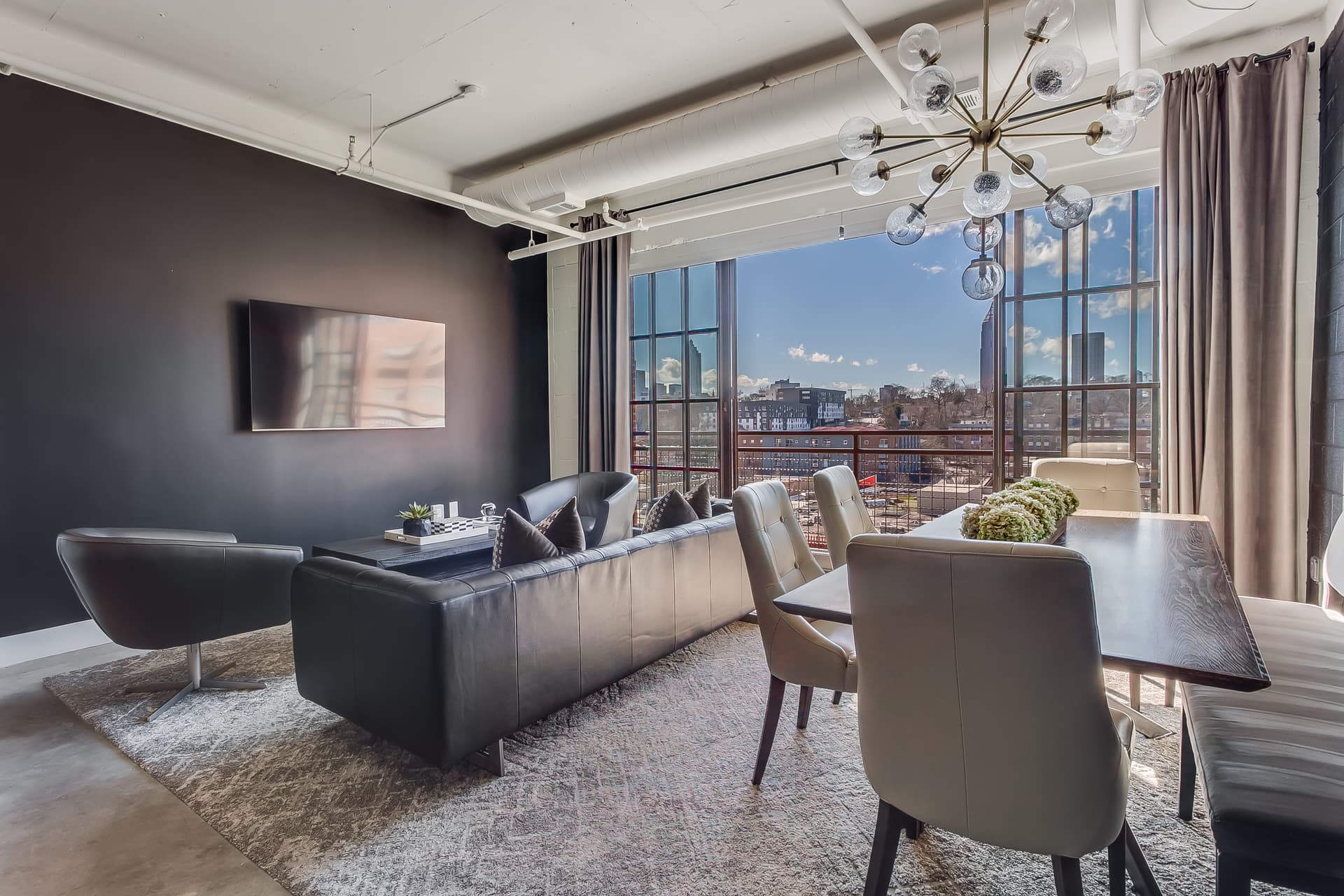 Neptune Loft - Image 5