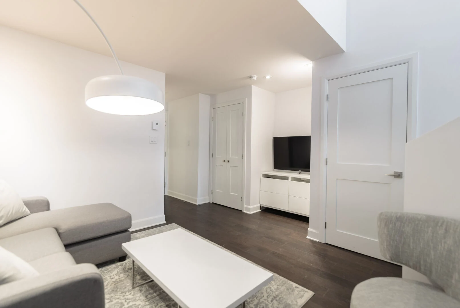 Saint Home - Image 12