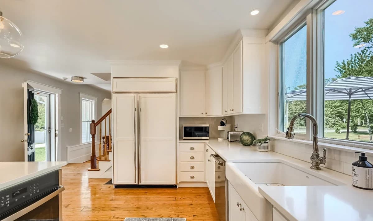 Captain Doane House - Image 4