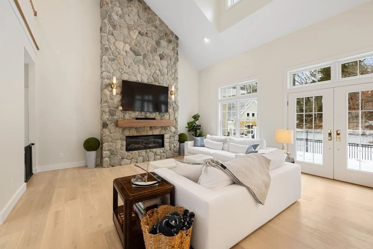 Hydrangea Hideaway - Image 6