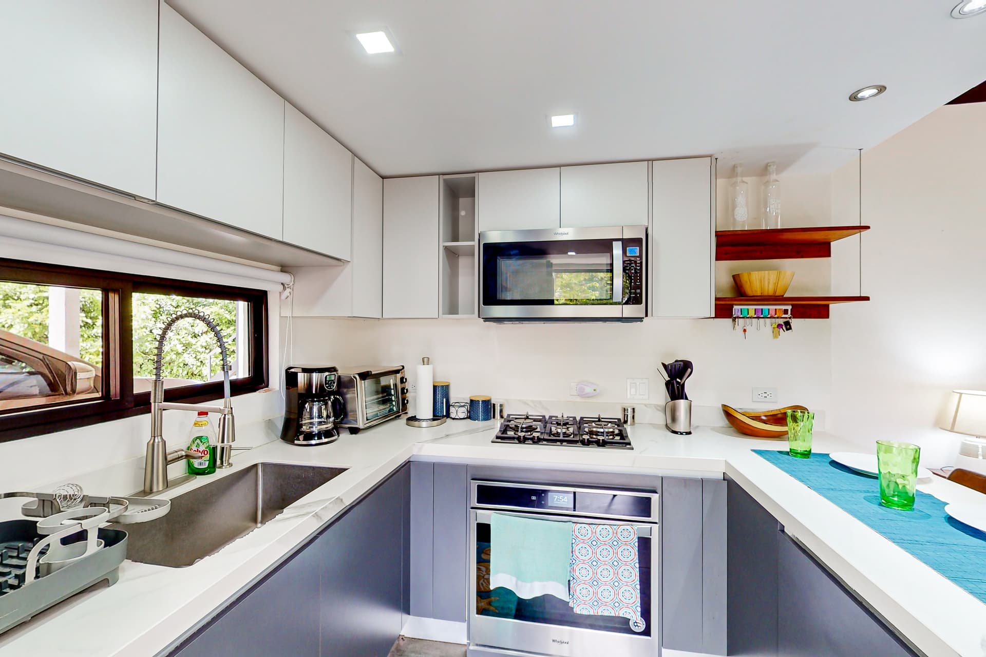 Studio Retreat Home - Image 3