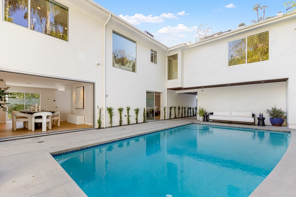 Skyline Chalet - Image 32