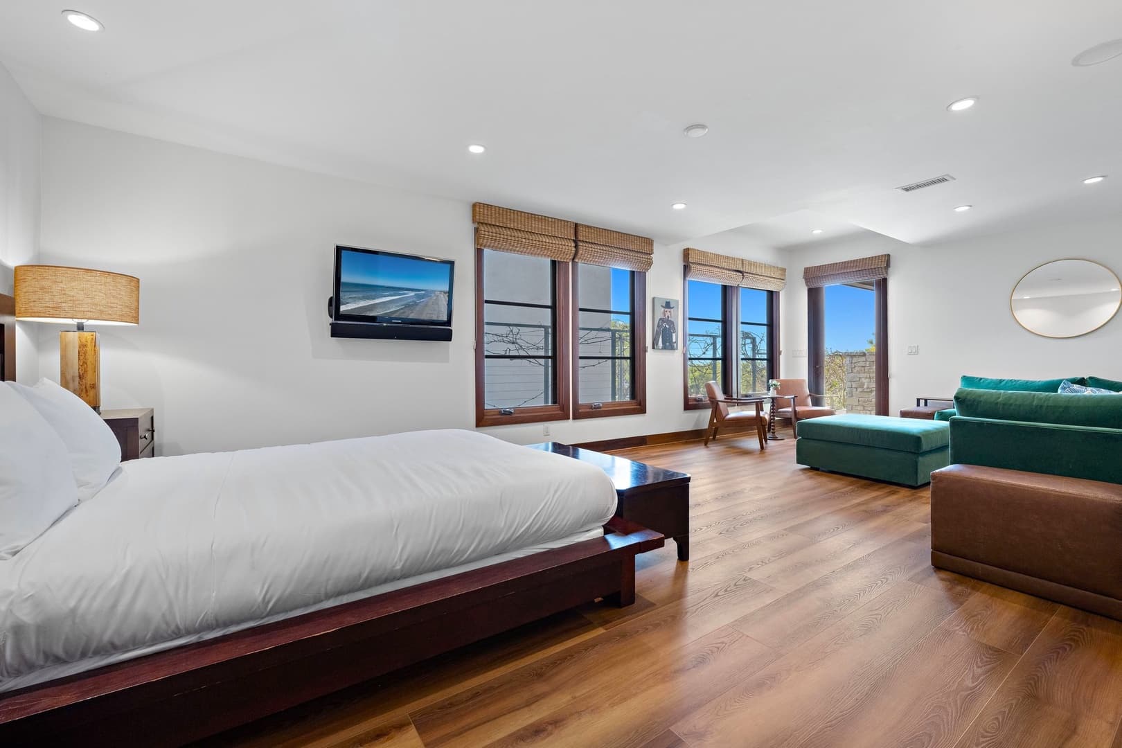 Costa Del Mar - Image 32