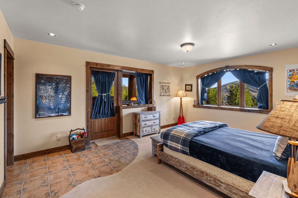 Timberline Lodge - Image 43