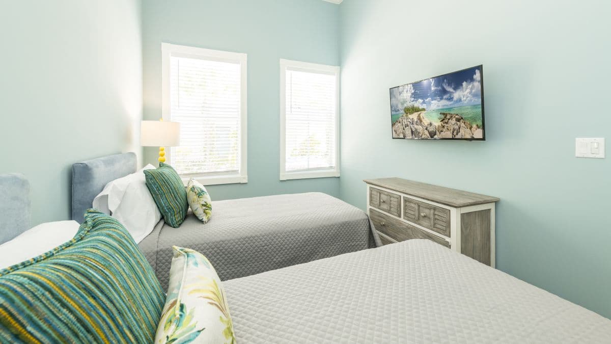 Sunset South - Image 8