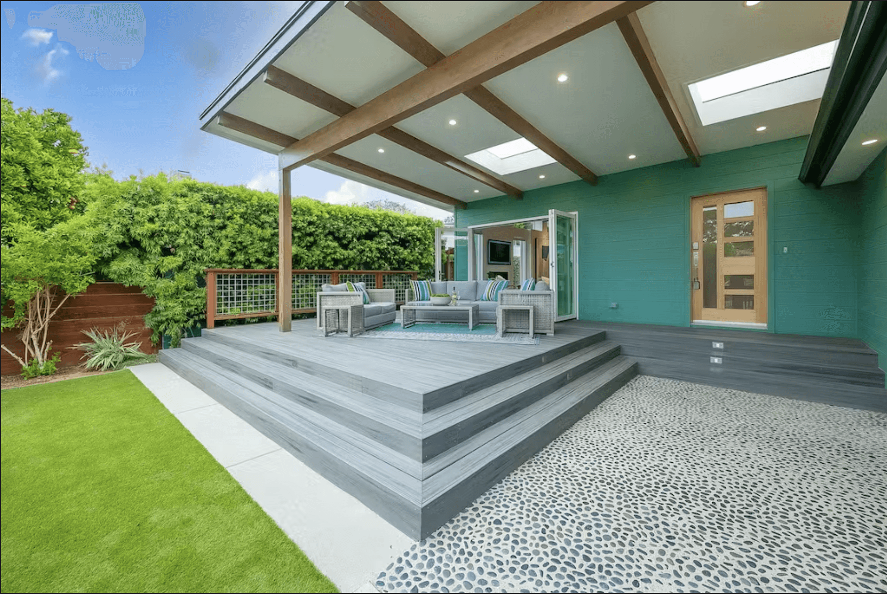 Cardiff Allure - Image 32