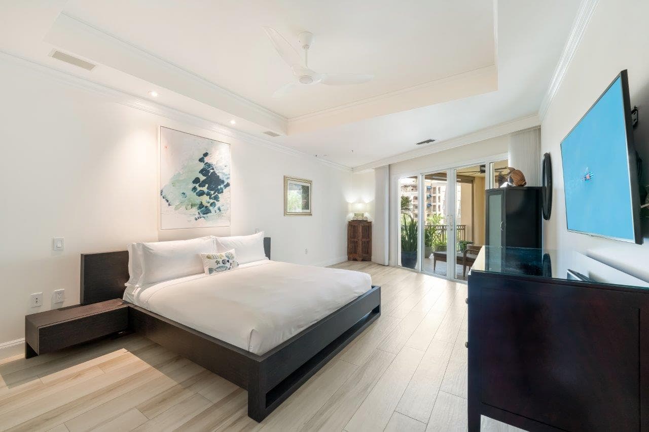 Ritz-Carlton Residence #404 - Image 4