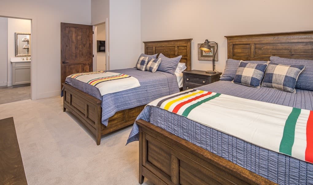 Diamond Hitch #116 - Image 29