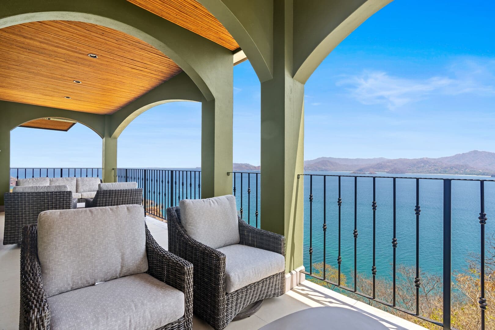 Splendor Premium Duo - Image 63