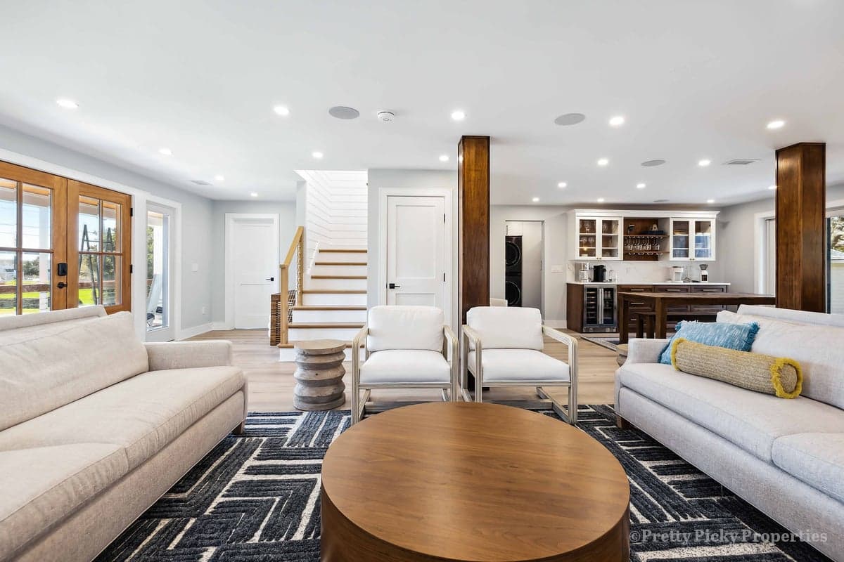 Lewis Bay Lookout - Image 4