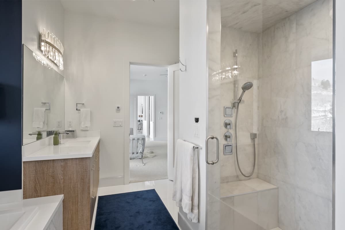 Quicksilver Haus - Image 54