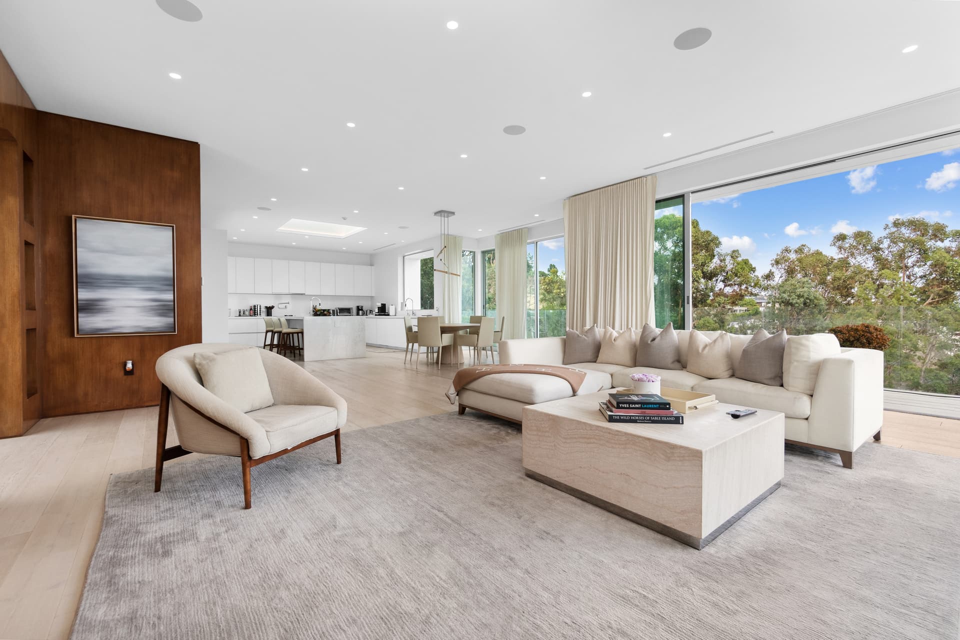 Beverly Grove - Image 4