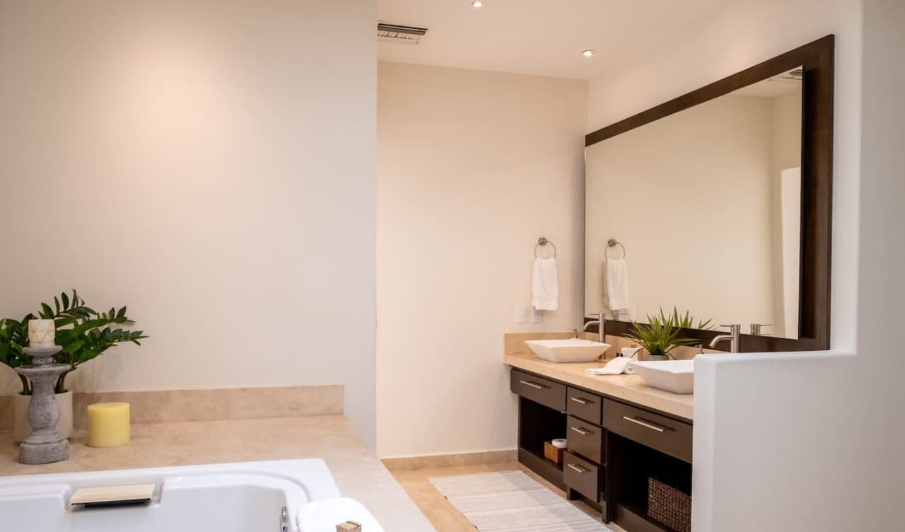 Ziva Condo - Image 26