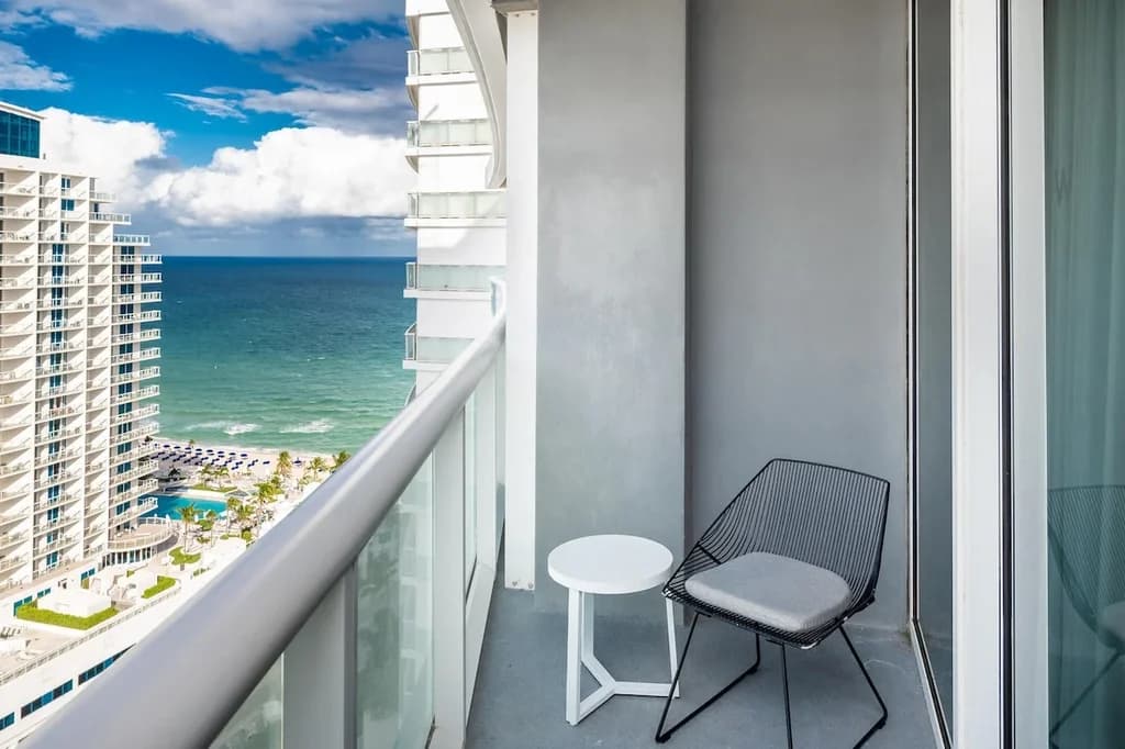 Horizon Condo #2108 - Image 40