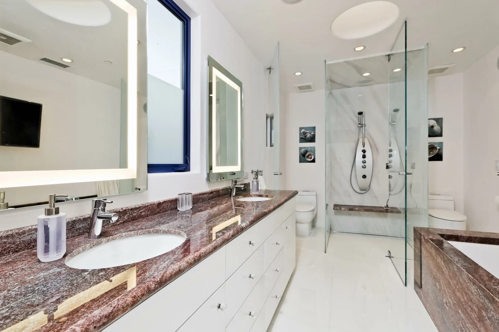 Sea Glass Malibu - Image 20