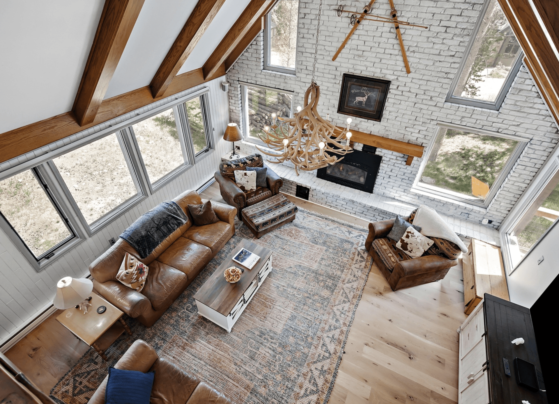 Sapphire Chalet - Image 2