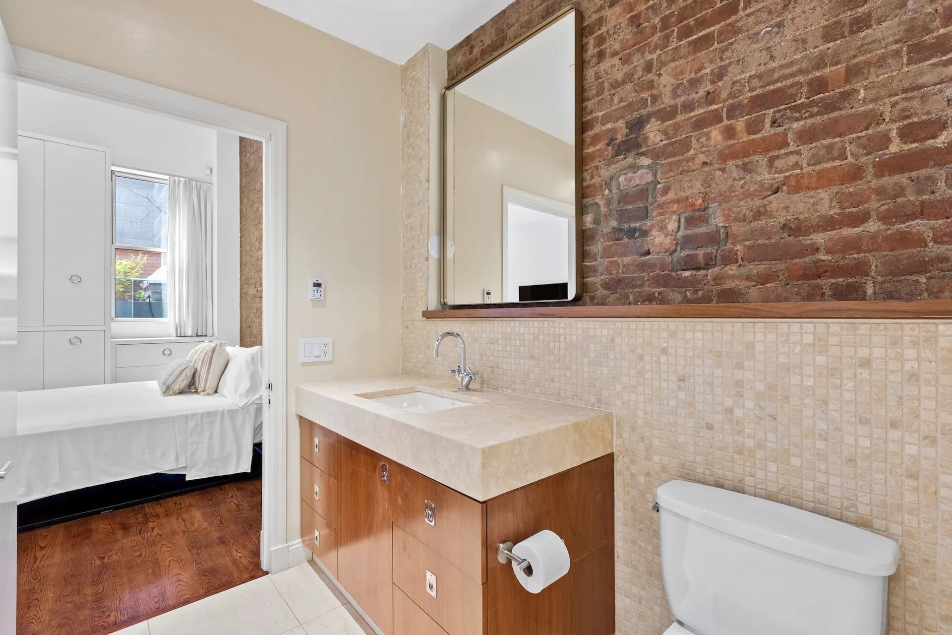 Rialto IV - Image 29