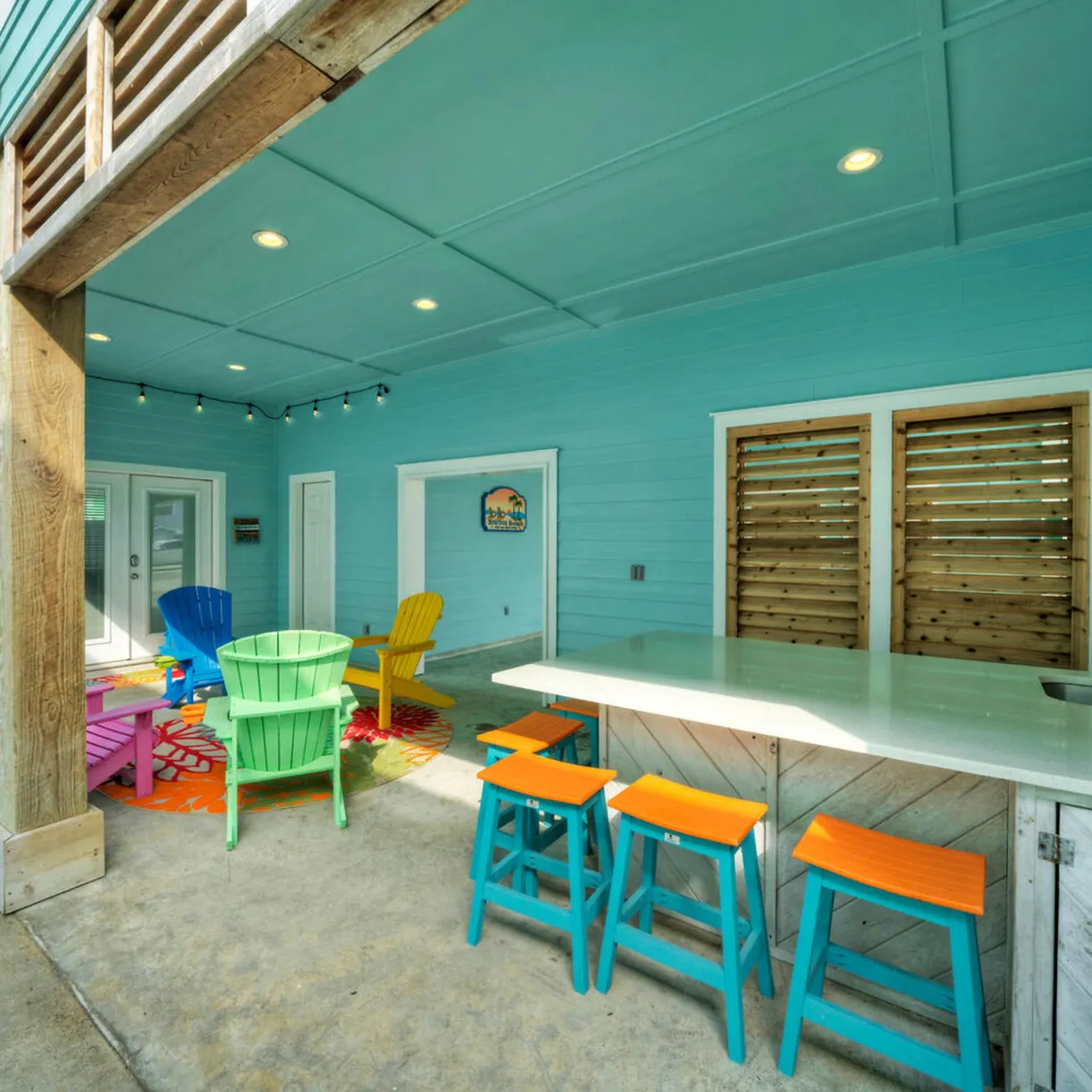 Bourbon Breeze - Image 24