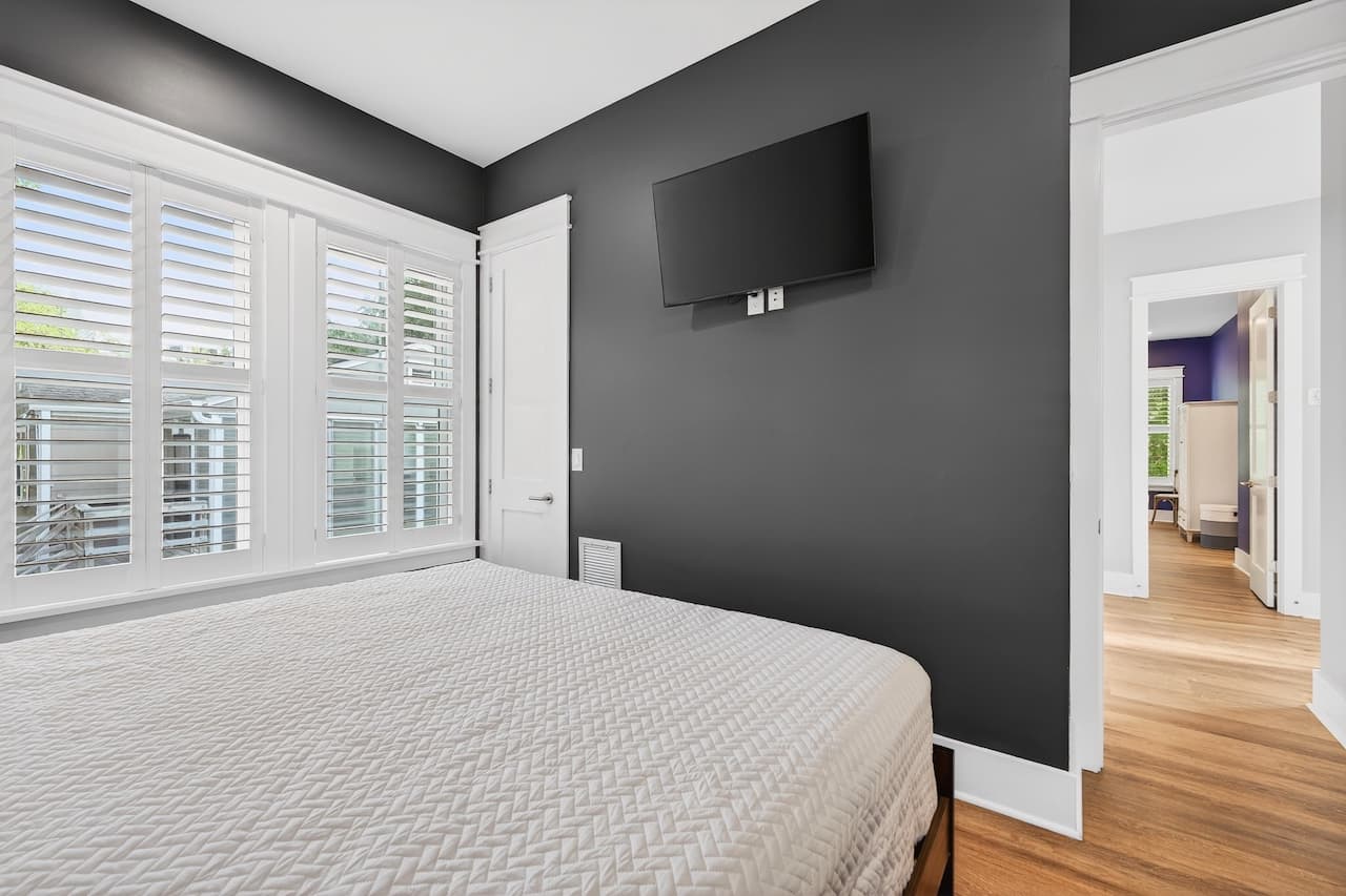 Southern Grace - Image 32