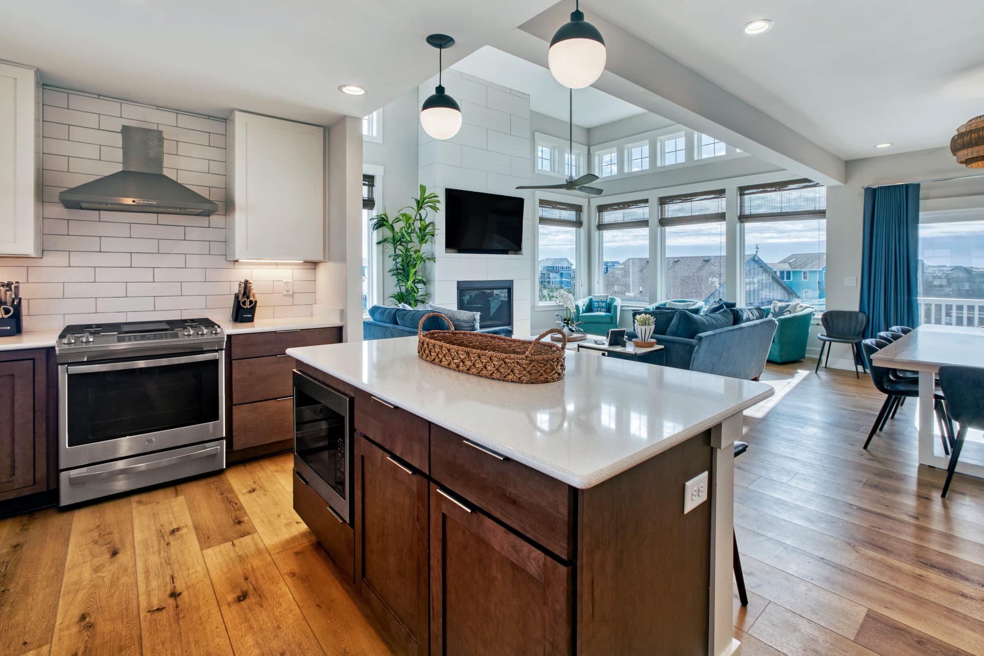 Rollin' With The Tide - Image 10