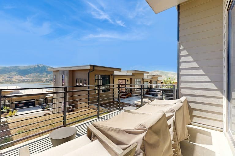 Luxury Hideout Overlook - Image 18