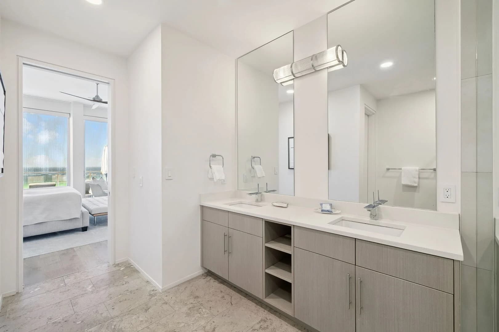 Viridian Penthouse #402 - Image 29