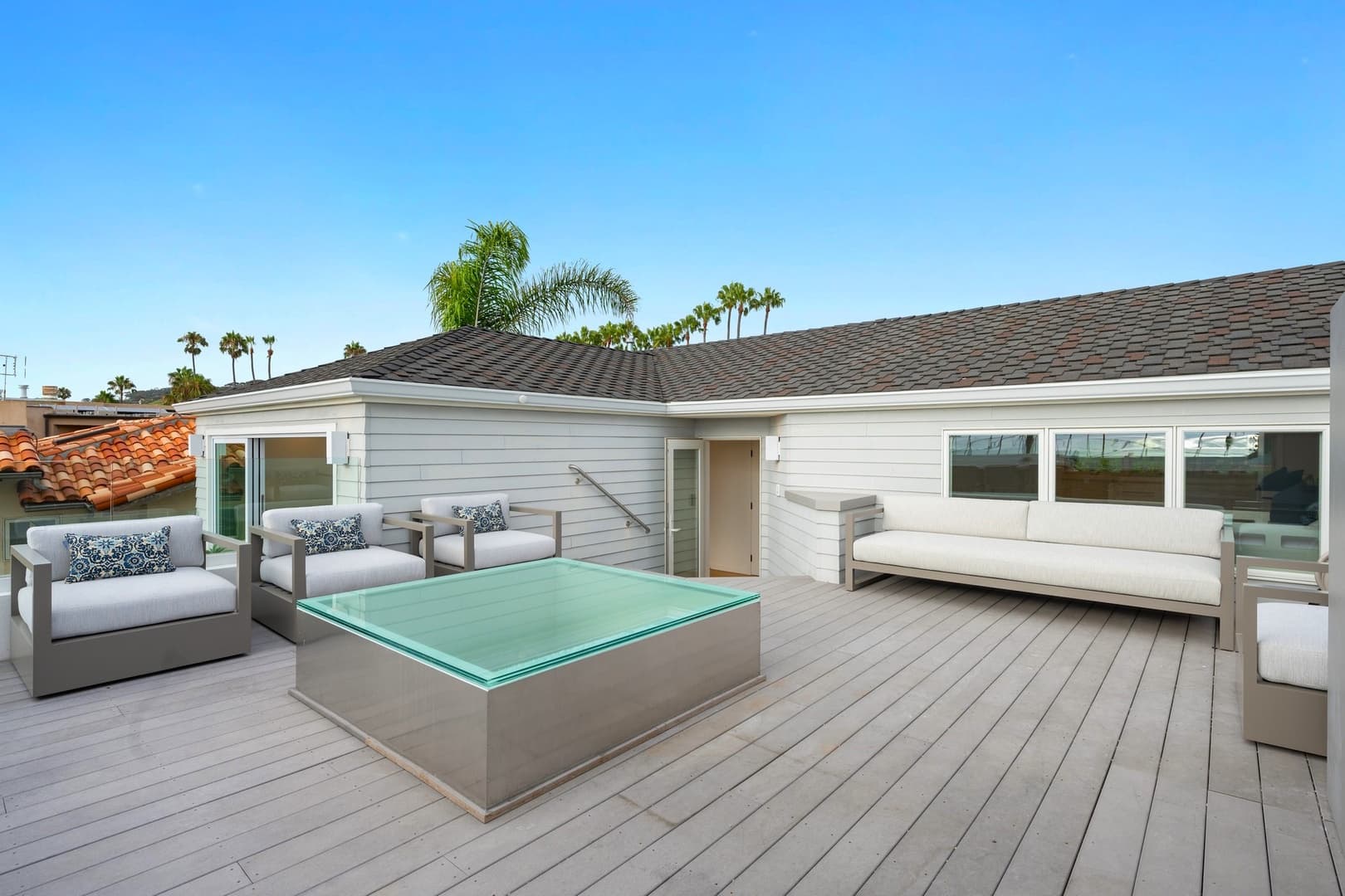 Shoreline Retreat - Image 29