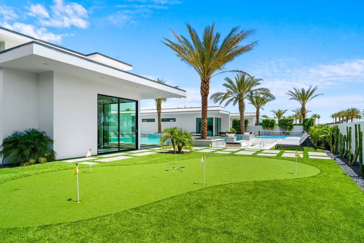 Bravo Villa #12 - Image 64