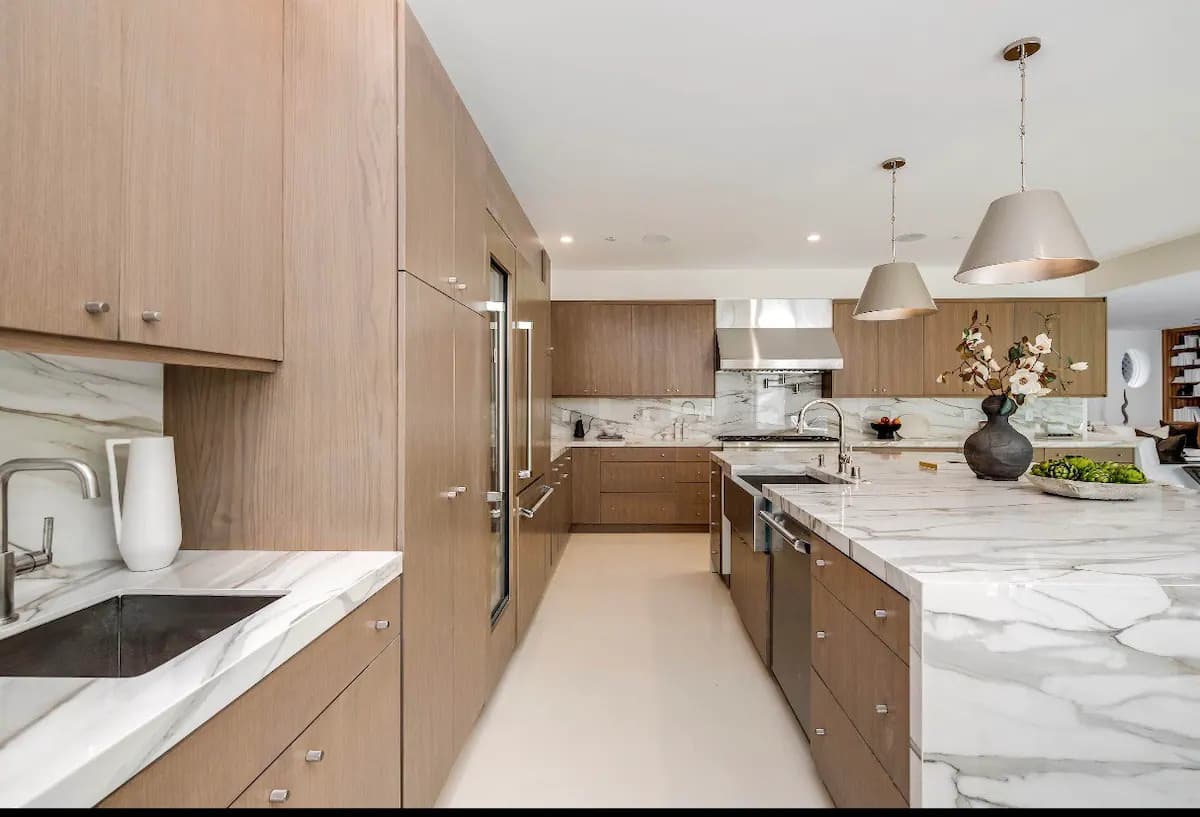 Hollywood Regency Villa - Image 2