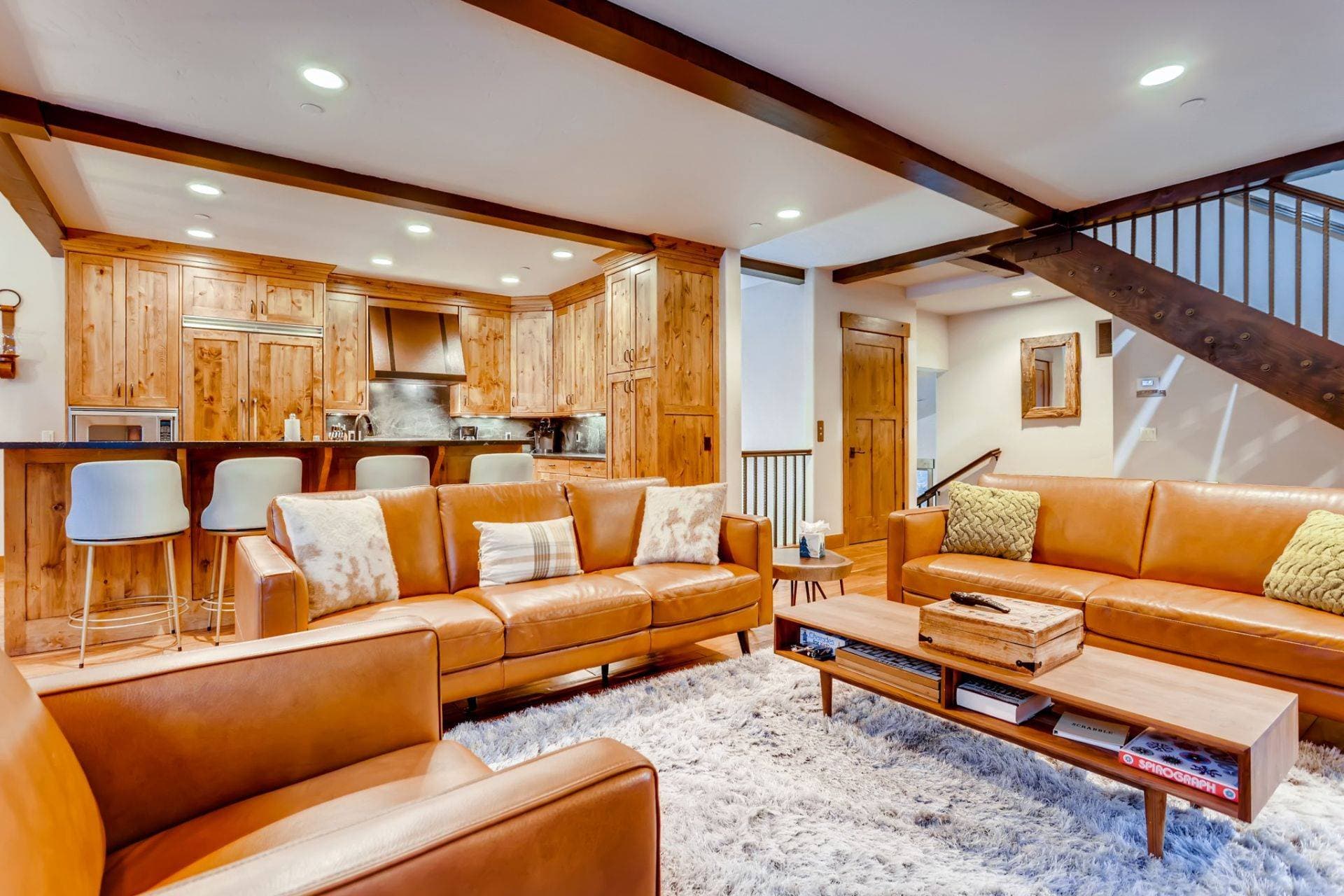 Snowy Pines House - Image 2