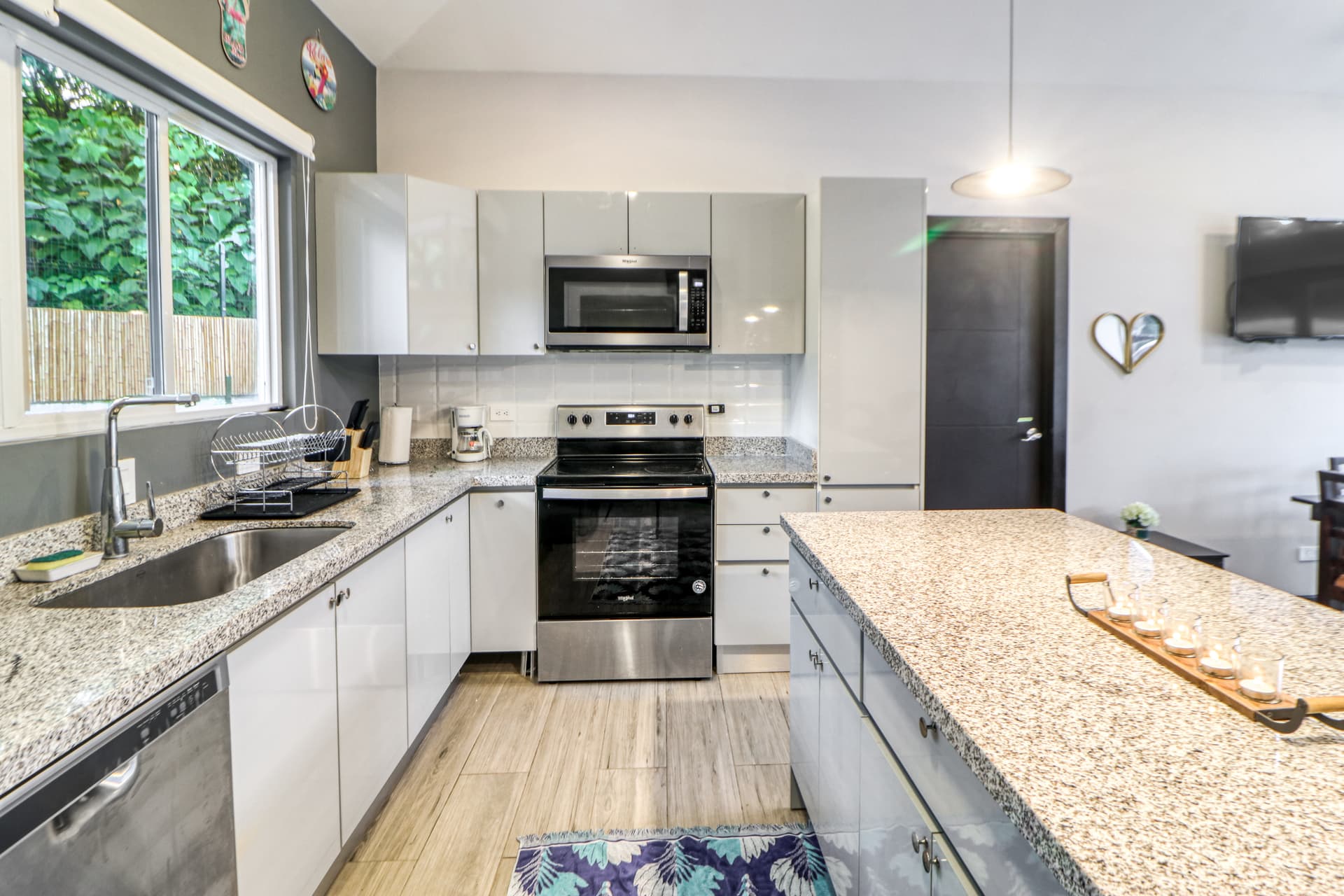 The Point Residence 5 - Image 7