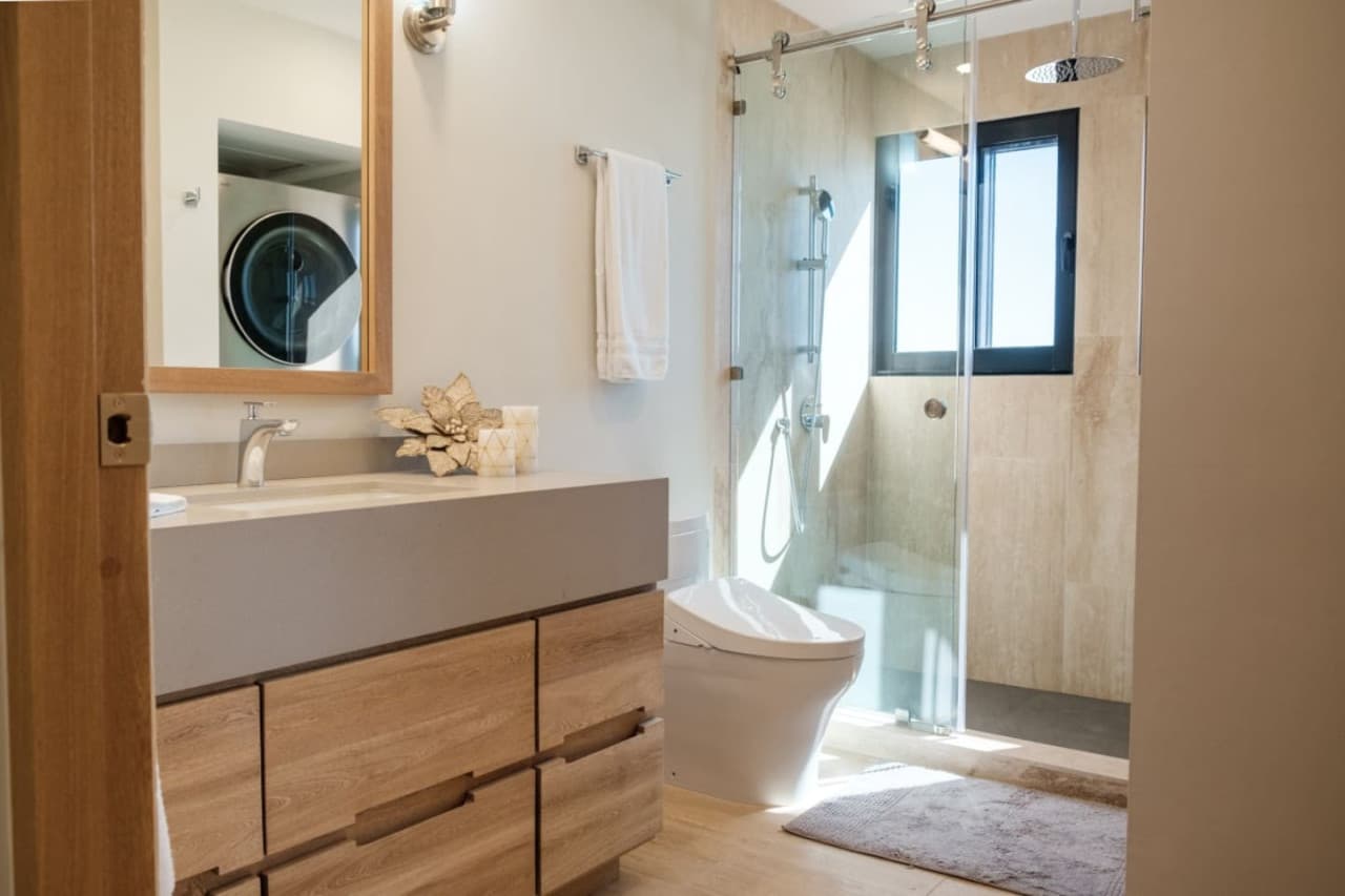 Azure Horizons - Image 18