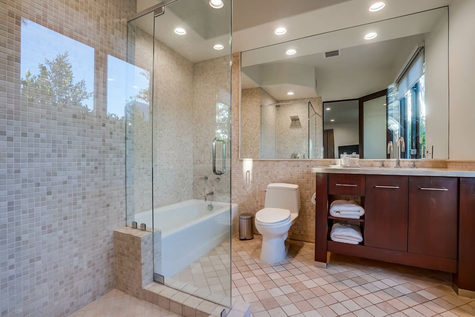 Alta Place  - Image 23