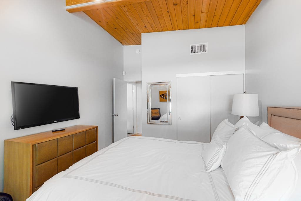 Las Palmas Monte Vista - Image 13