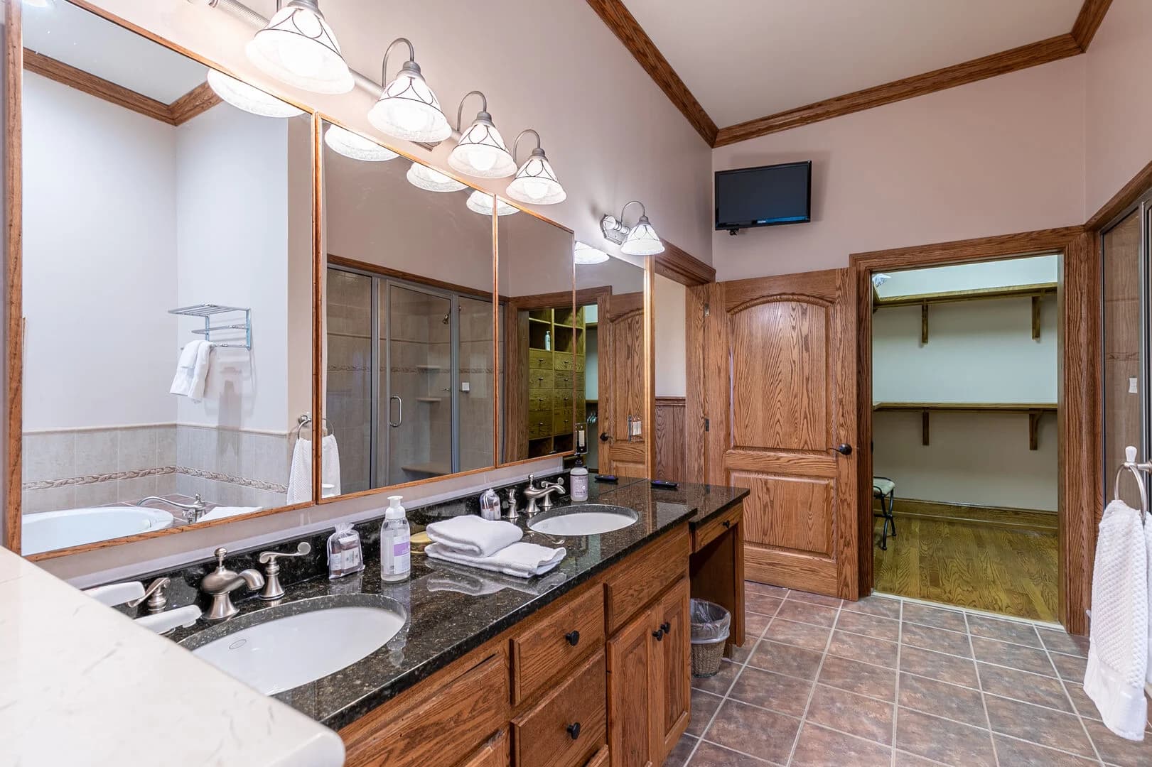 Amitola at Yonahlossee - Image 17