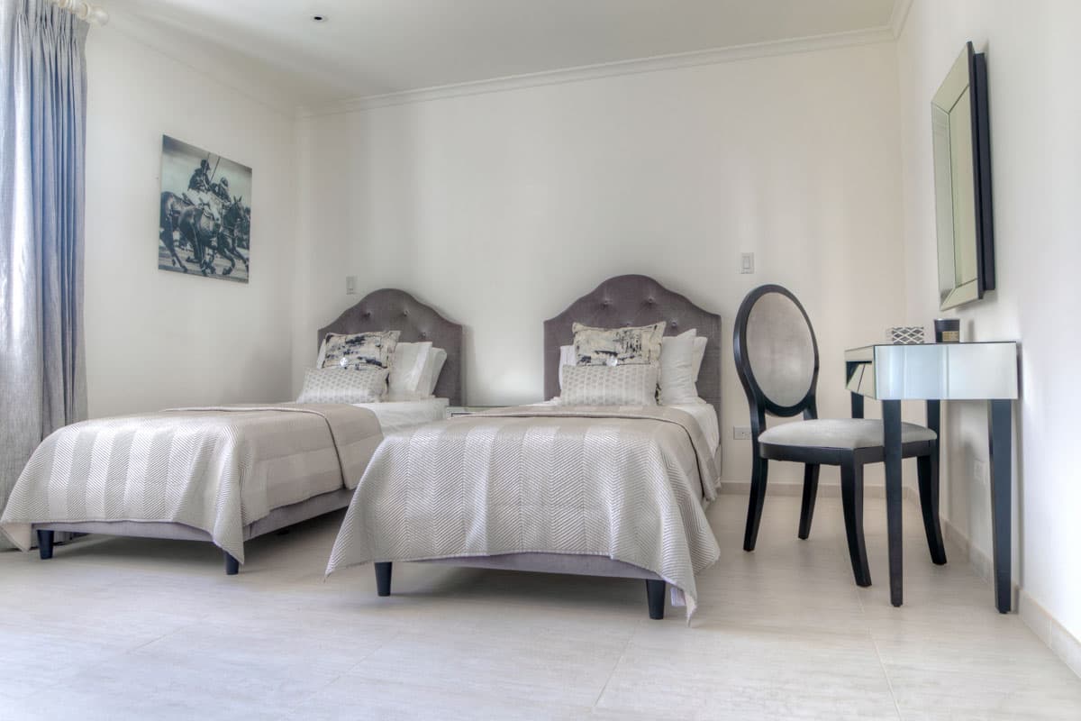 The One at The St. James (4 bed) - Image 9