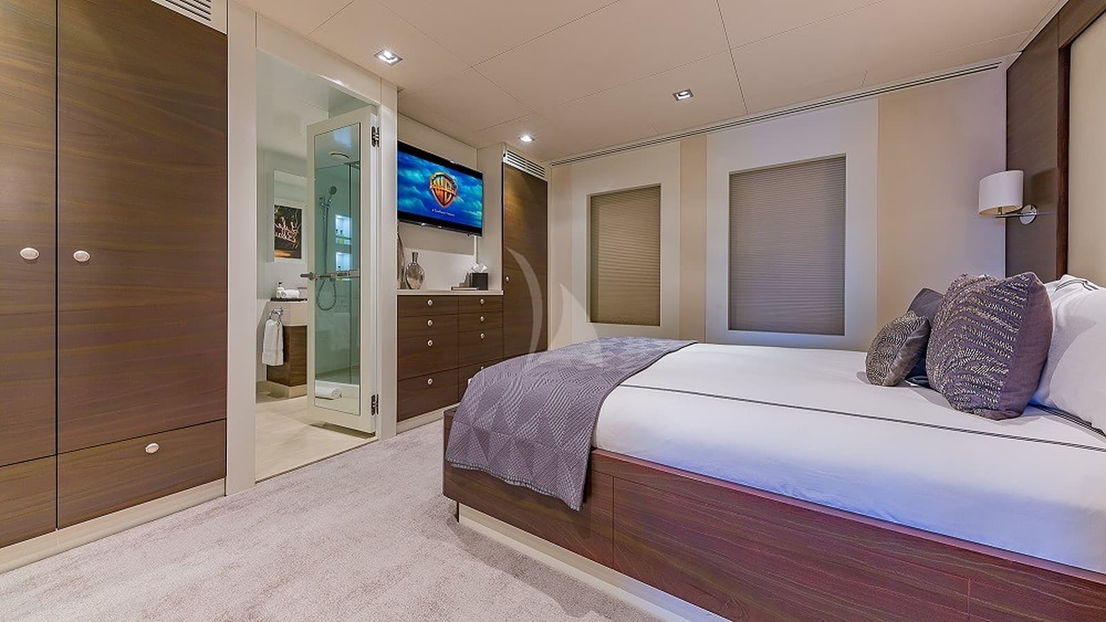 Big Sky Yacht - Image 24