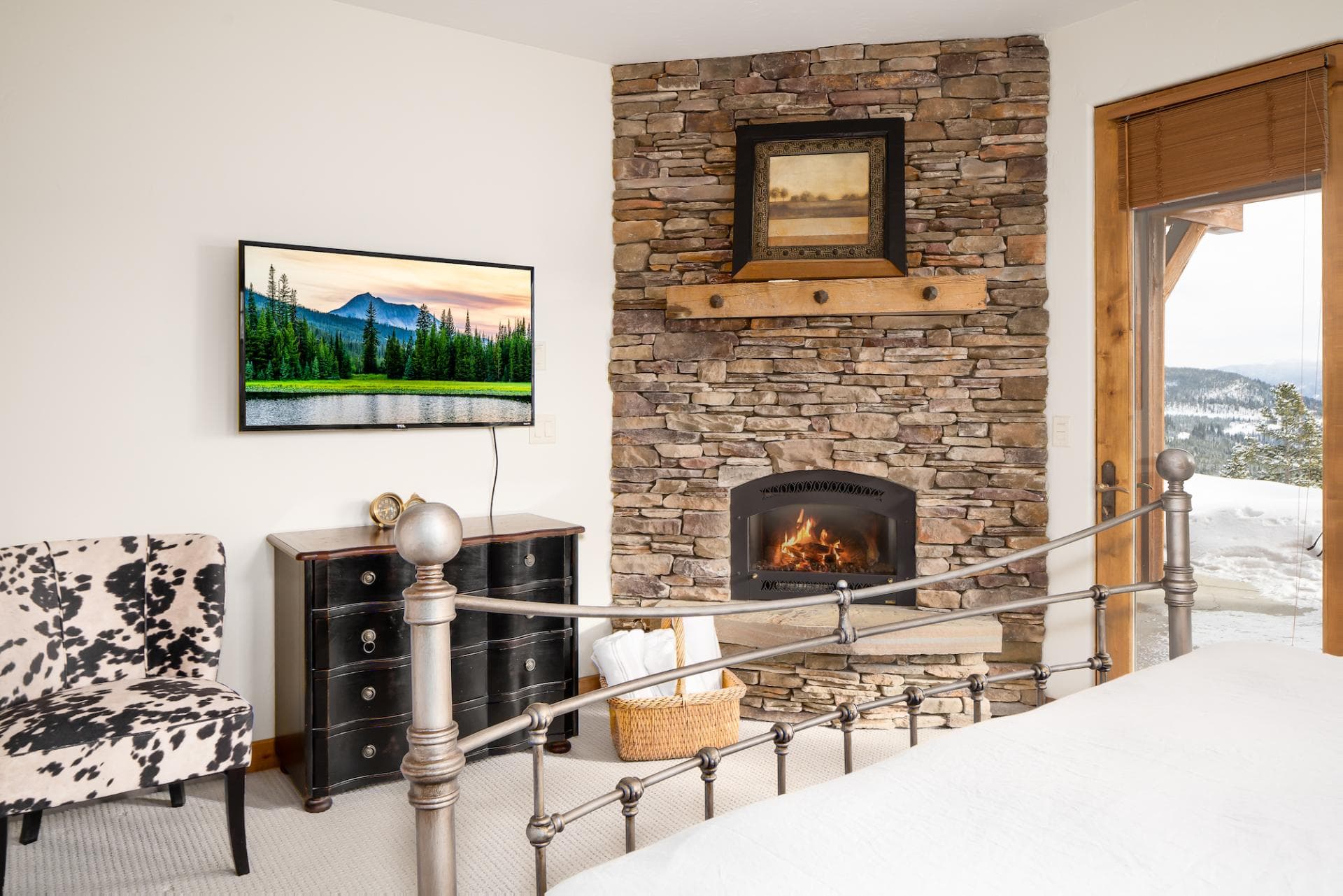 Big View Luxury Suite - Image 13