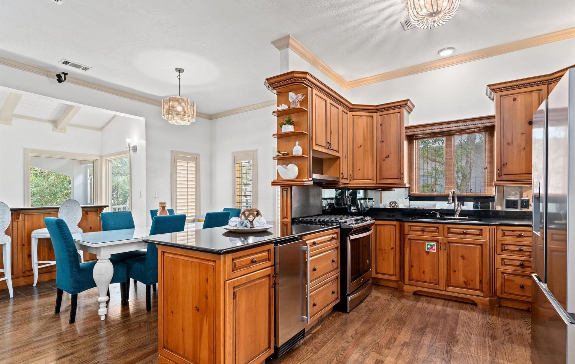 Paradise Isle - Image 4